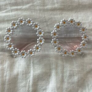 DAISY SUNGLASSES - new